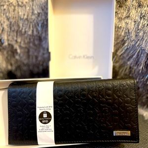 CK Calvin Klein checkbook wallet black